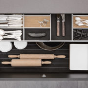 06_SieMatic_Drawers_and_Pull-outs_Interior_accessories